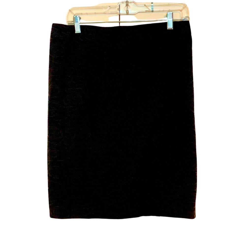 VANESSA VIRGINIA Black Floral Debossed Pencil Skirt Size 8 ANTHROPOLOGIE